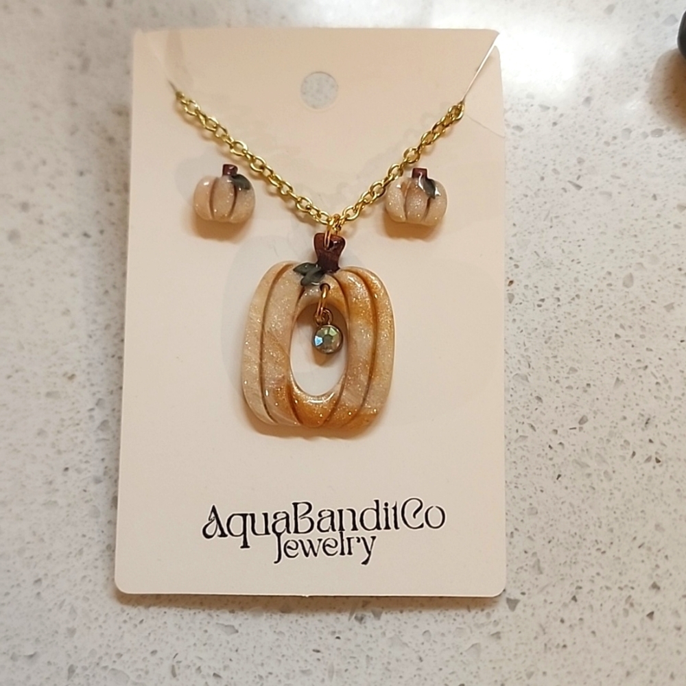 Earring necklace set handmade